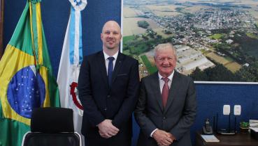 VICE-PREFEITO MARCIO PAULUS ASSUME COMO PREFEITO EM EXERC�CIO